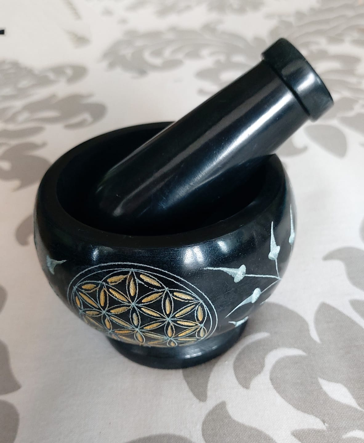 Customer photo review of Mörser mit „Blume des Lebens“ aus Speckstein