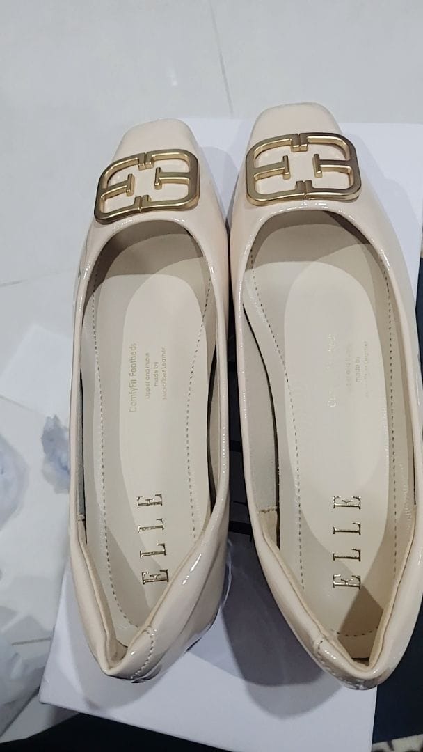 Customer photo review of Jacqueline Slip-on Flats & Ballerina In Beige
