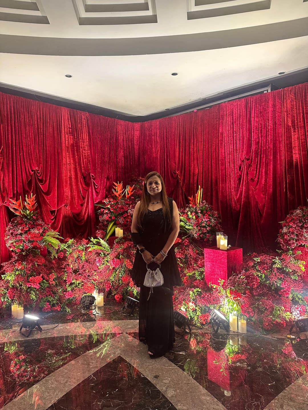Customer photo review of Mastaani Black Shine Kurta Set