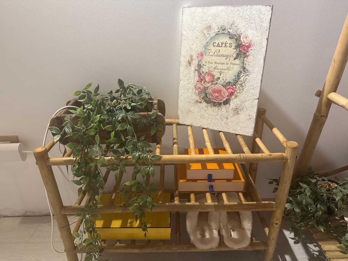Customer photo review of KUANTAN - Portant vestiaire en bois de bambou massif