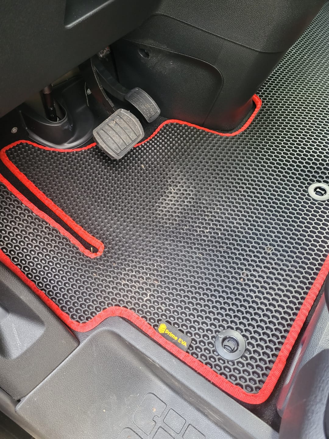 Customer photo review of Fußmatten für Van - Vorne
