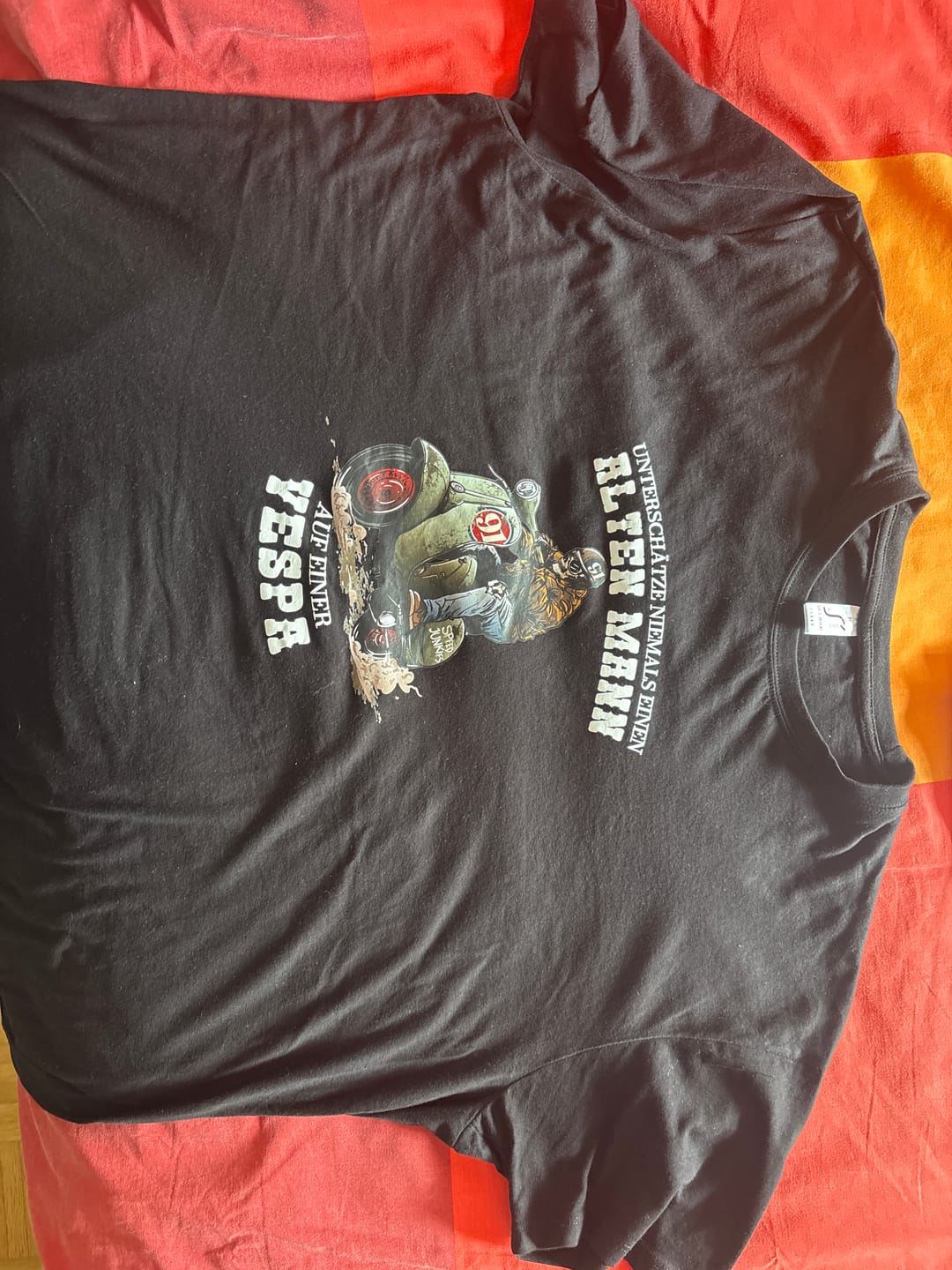 Customer photo review of Alter Mann Vespa - Herren Shirt