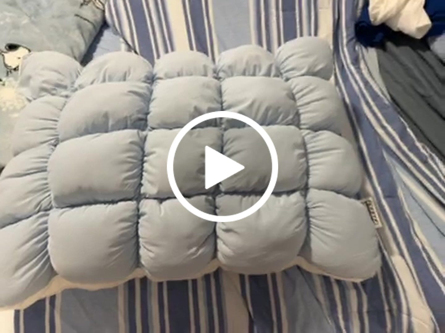 Customer video review of Puff Pillow