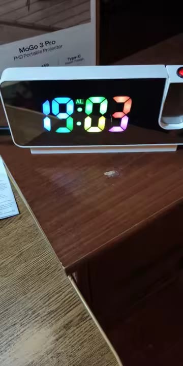 Customer photo review of Réveil matin projecteur
