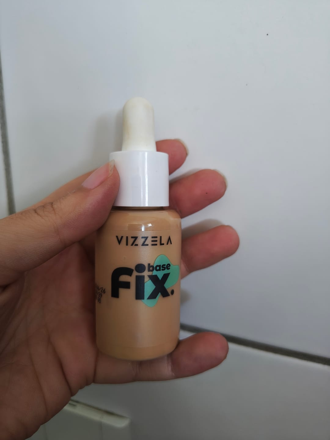 Customer photo review of Base Líquida FIX - Vizzela