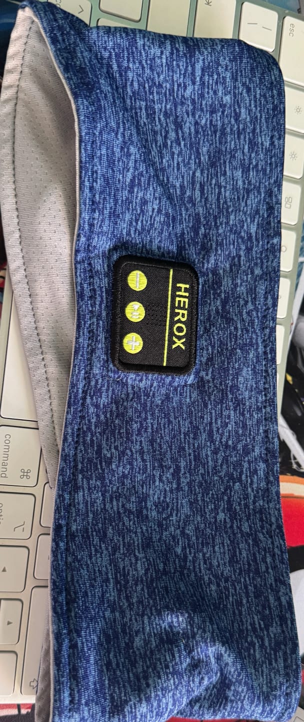 Customer photo review of AirBand - Fascia Musicale