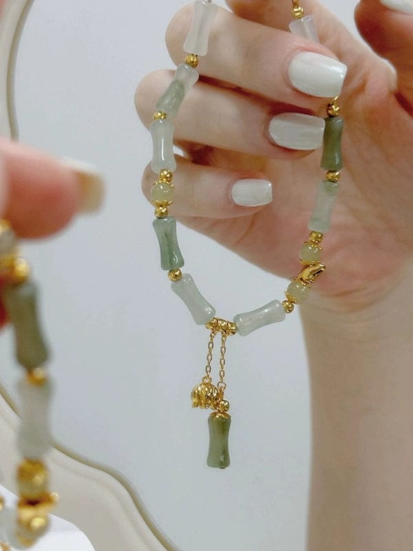 Customer photo review of The Unyielding Grace - Cuizhu Hetian Jade Bracelet