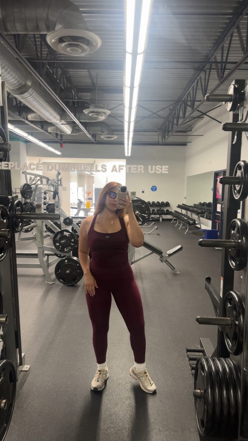Customer photo review of [PREORDER] The Sculpt Tank / Black-Cherry