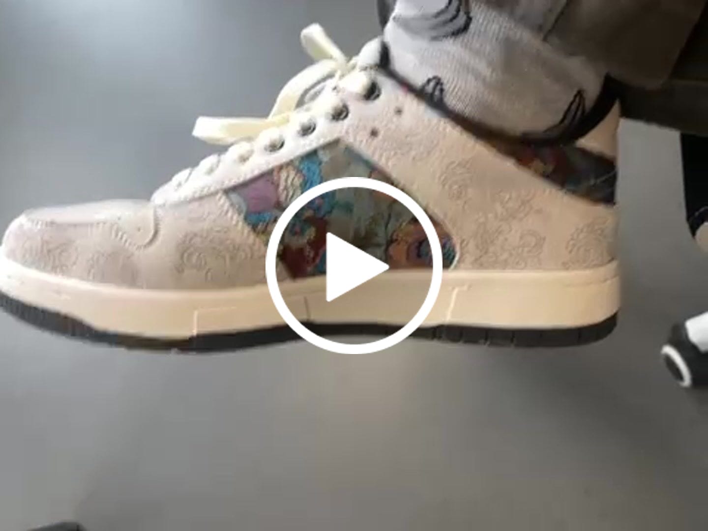Customer video review of Dunhuang Mythos Sneakers