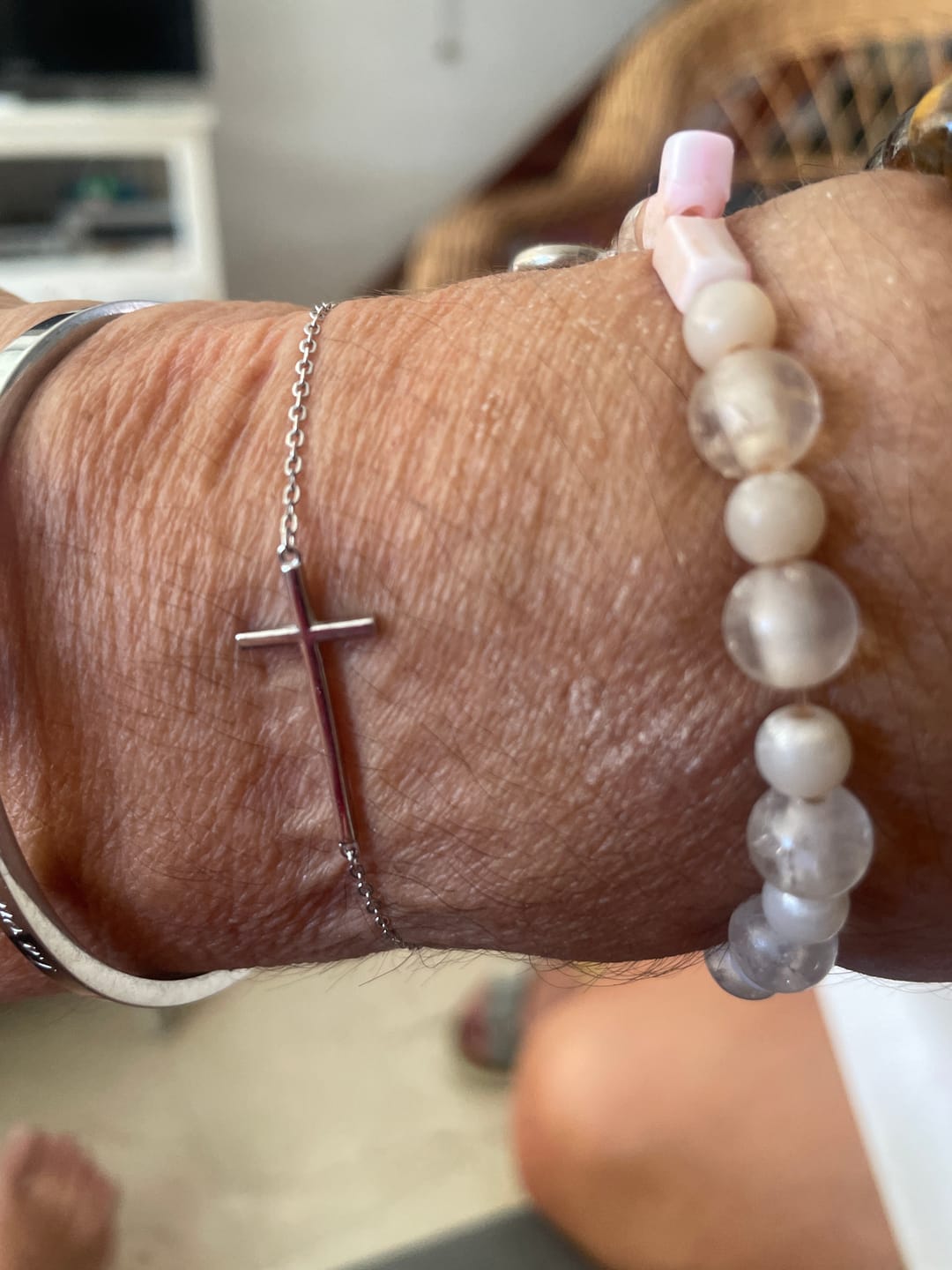 Customer photo review of Bracelet Croix Argent pour Femme