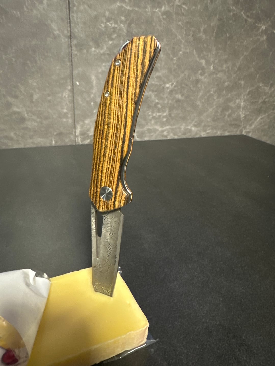 Customer photo review of Damast Taschenmesser Cocobolo