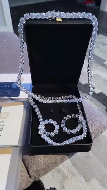 Customer photo review of 2mm 3mm 4mm 5mm 6.5mm Moissanite Tennis Necklace, 925 Silver Gold-Plated