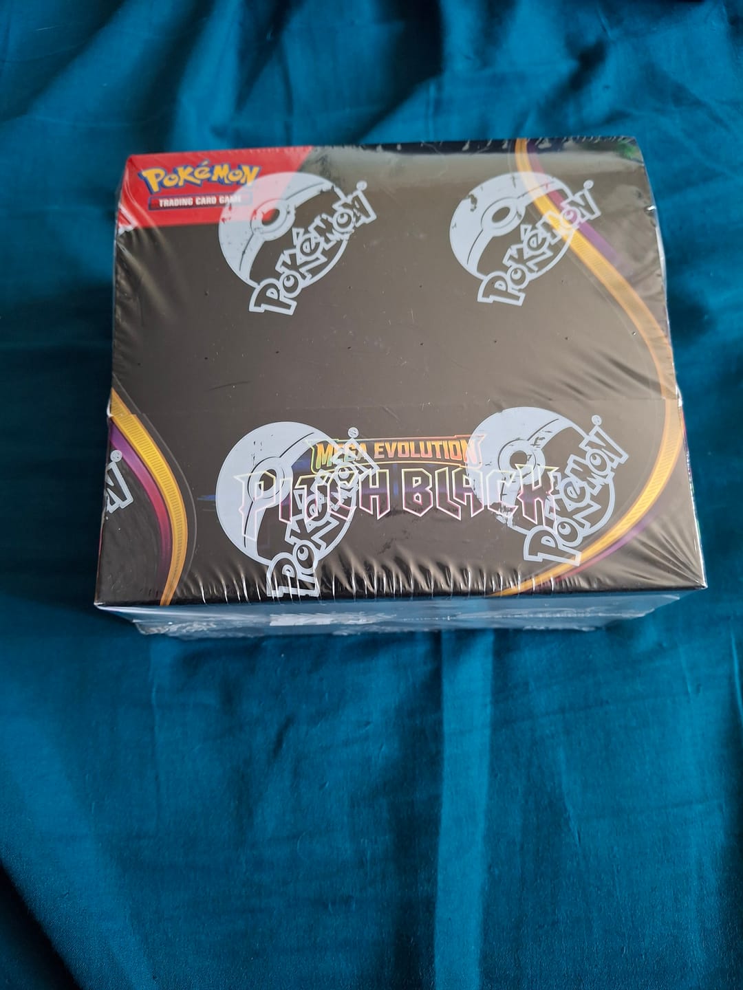 Customer photo review of (PRE ORDER) Pitch Black Booster Box