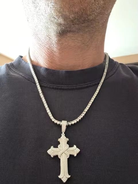 Customer photo review of 2mm 3mm 4mm 5mm 6.5mm Moissanite Tennis Necklace, 925 Silver Gold-Plated