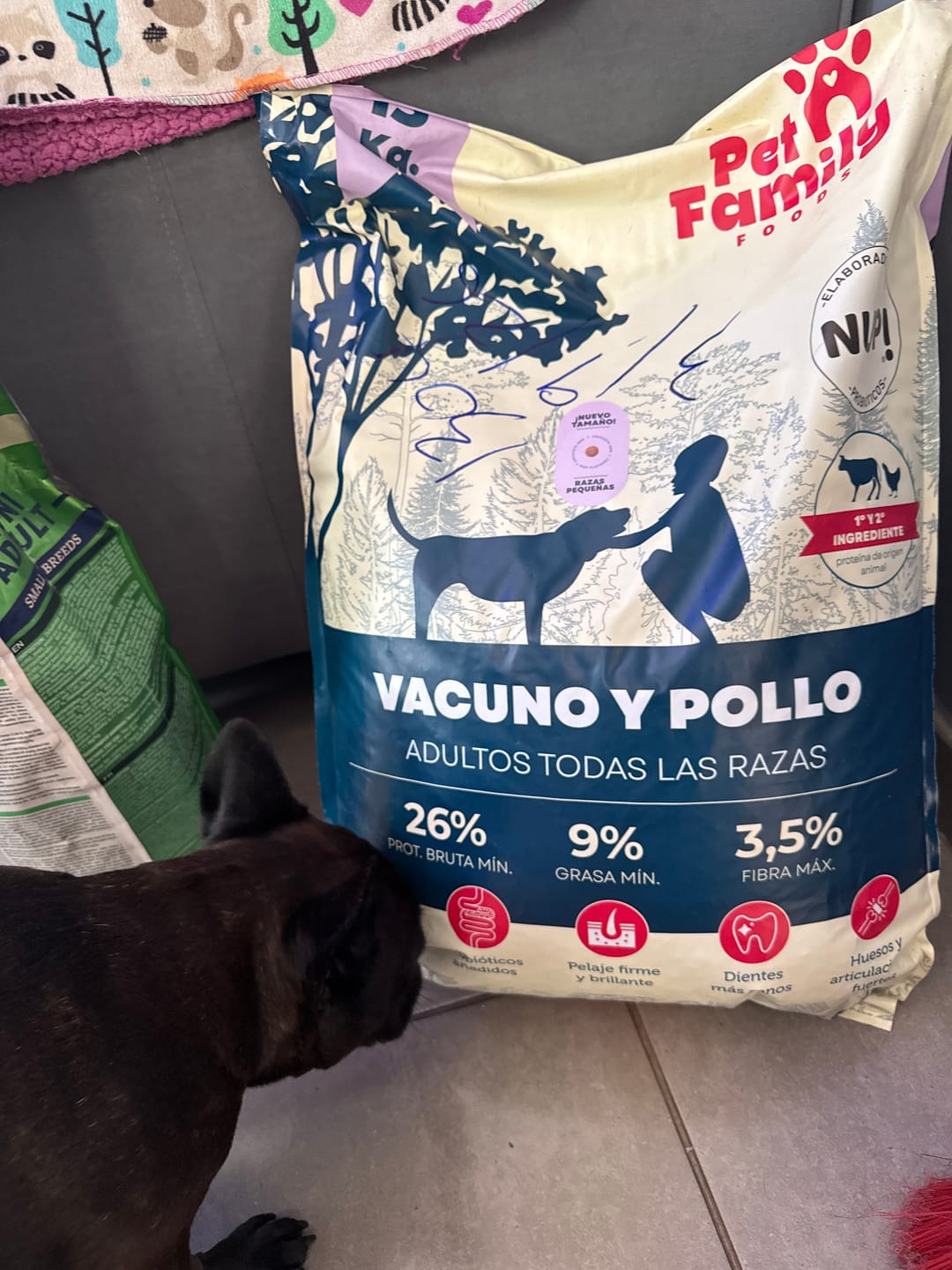 Customer photo review of PetFamily Foods Razas Pequeñas