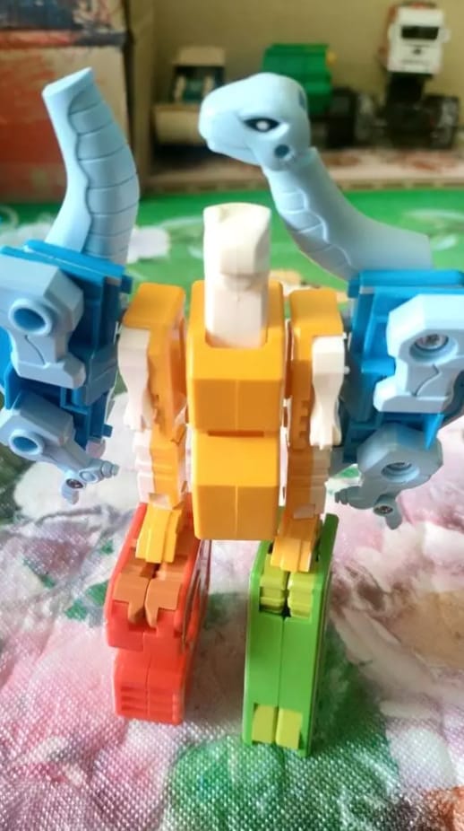 Customer photo review of アルファベット変身ロボット