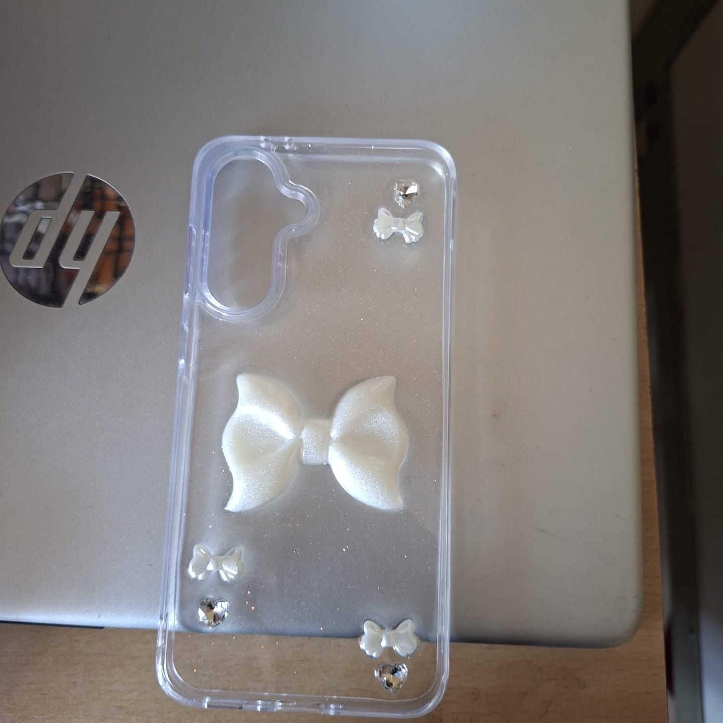Customer photo review of Samsung 3D White Bow Glitter Transparent Pre-Order Soft Case