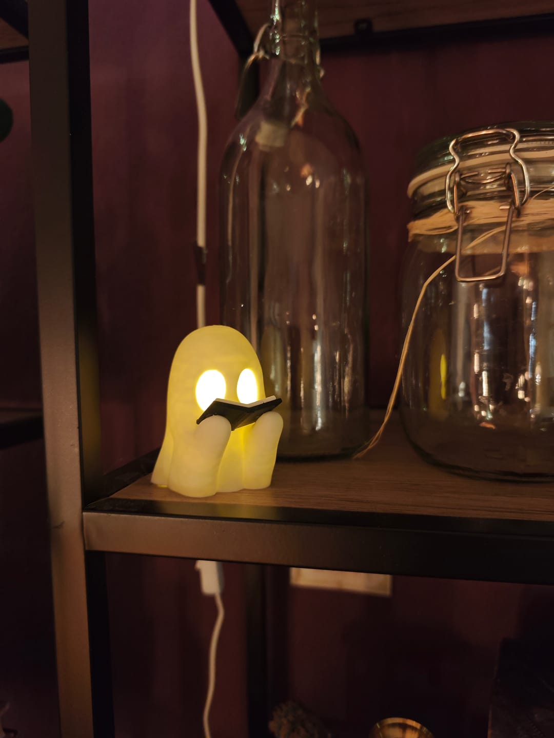 Customer photo review of LED-Geist mit Buch | Lesegeist | passend für LED-Teelicht