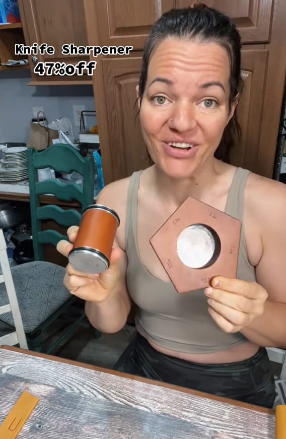 Customer photo review of Nalvix Affilacoltelli a rullo