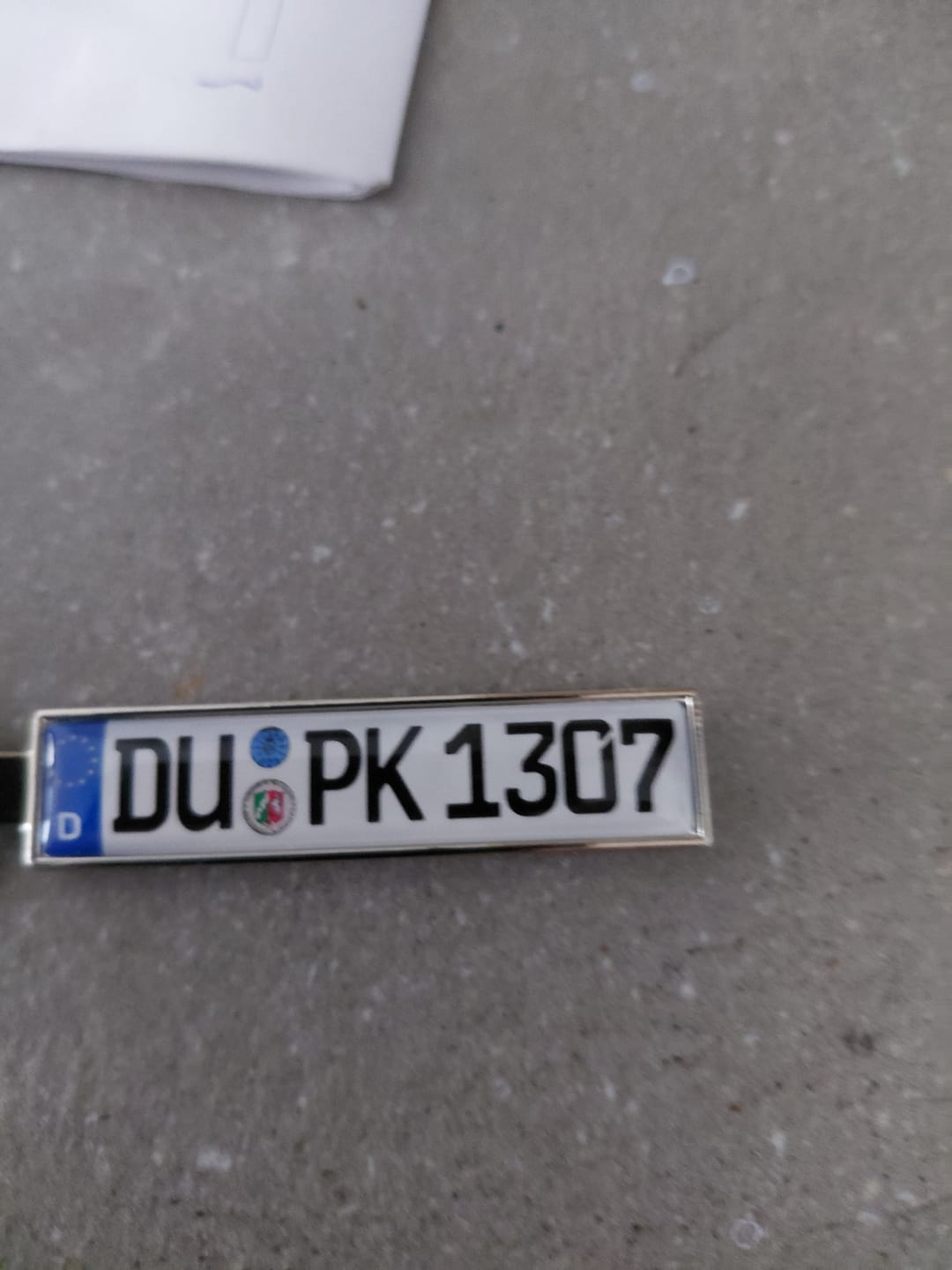 Customer photo review of Kennzeichen Schlüsselanhänger Mini Nummernschild Metall