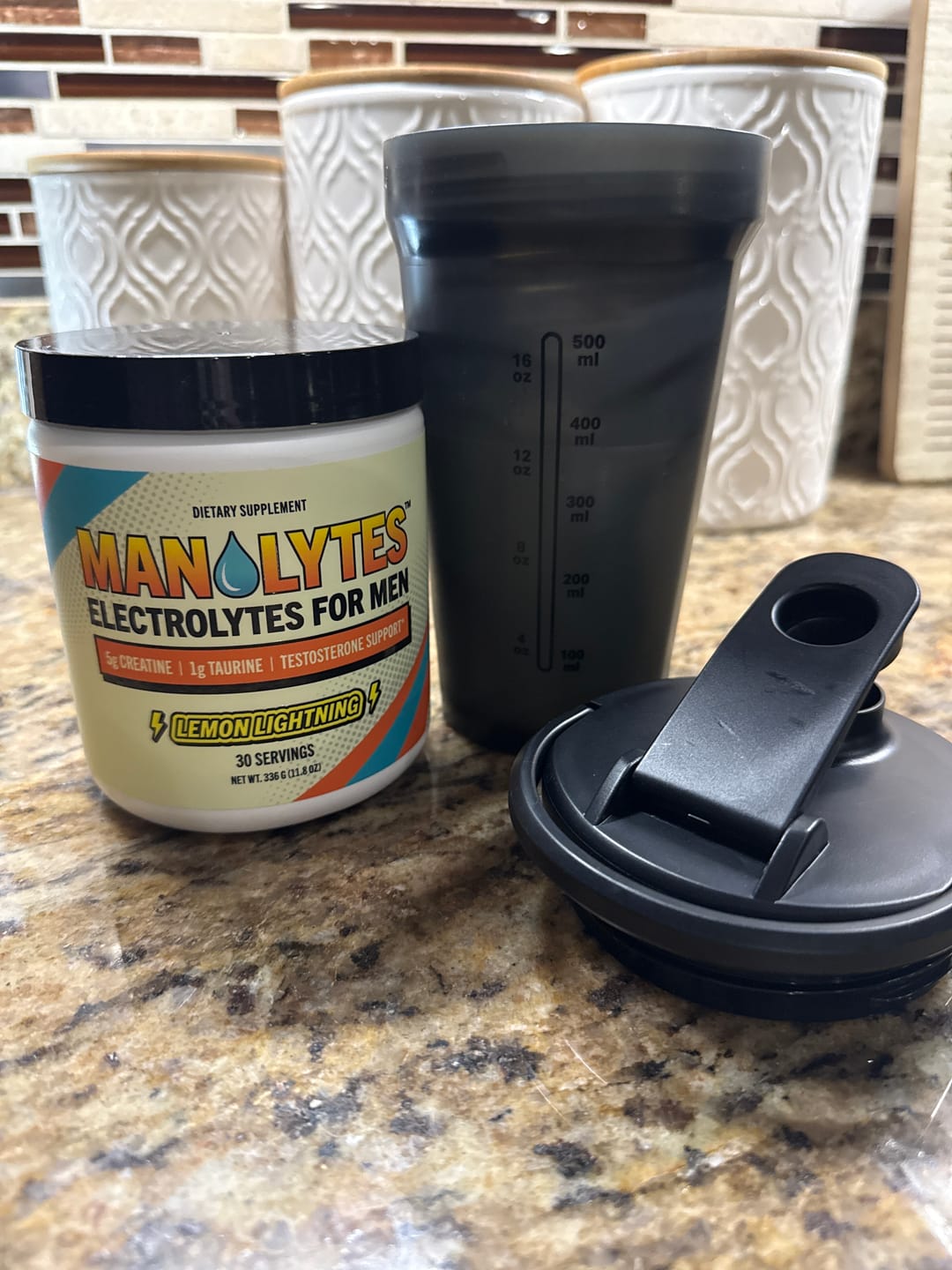 Customer photo review of Manolytes Daily Electrolytes