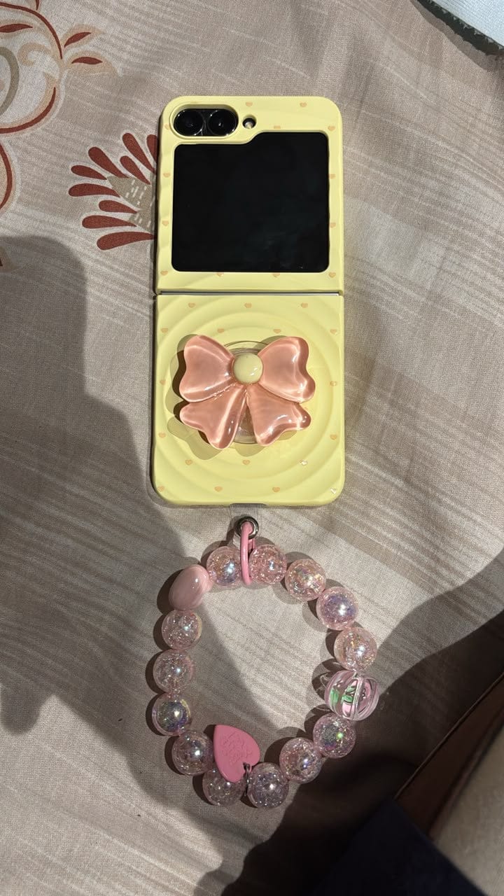 Customer photo review of Korean Simple Heart Macaron Ripple Magentic Samsung Z Flip Pre-Order Case