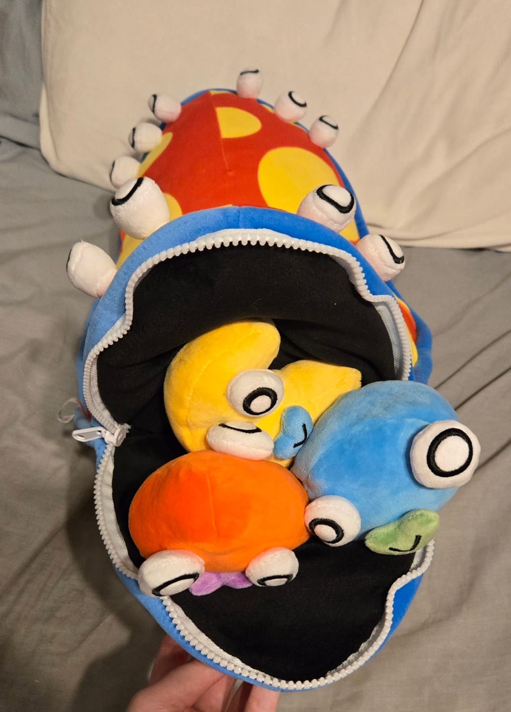 Customer photo review of Gloink Queen Plush