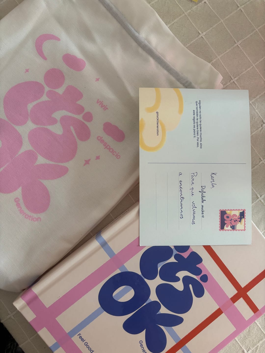 Customer photo review of Feel Good Journal | Portada Picnic