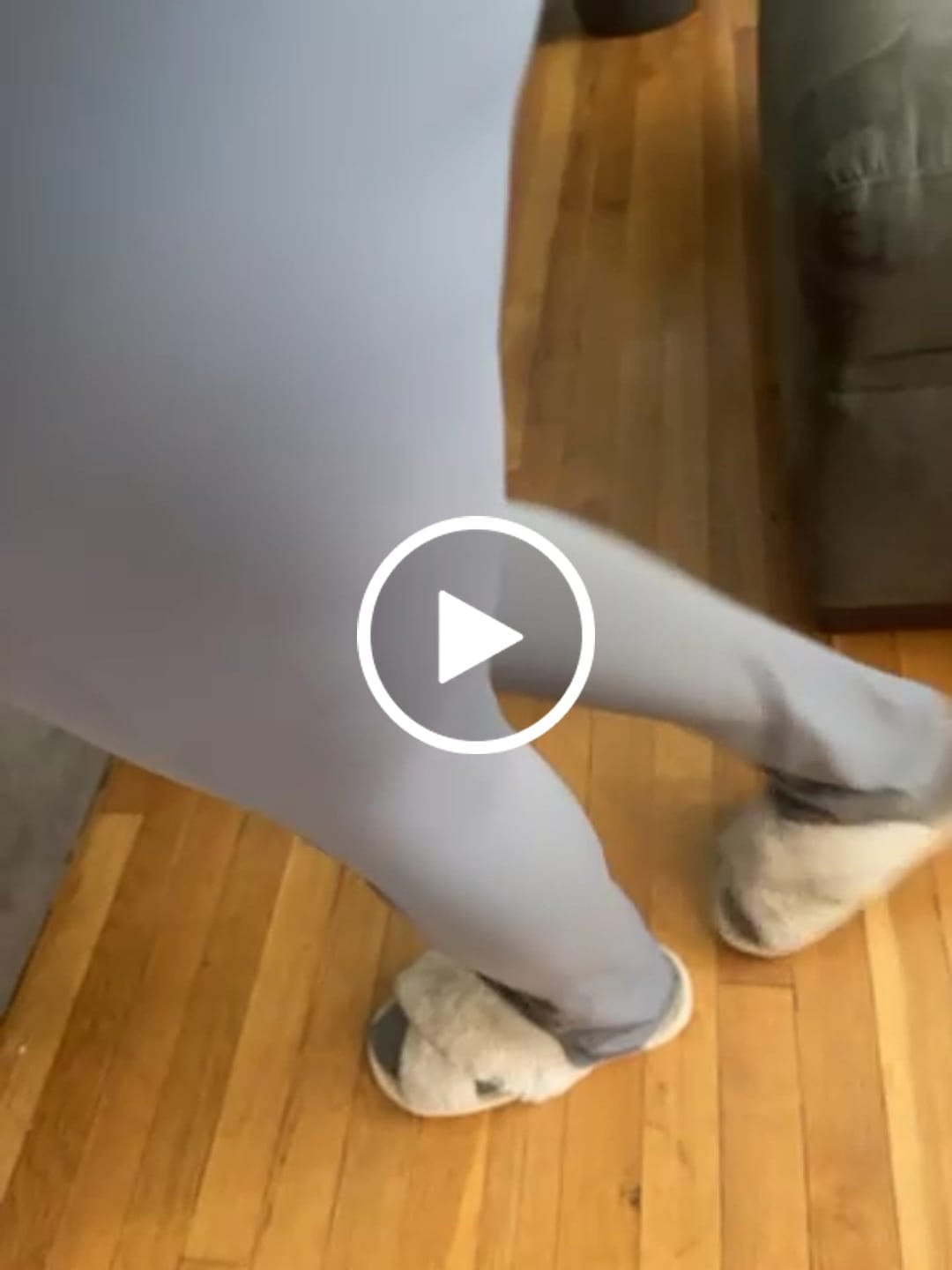 Customer video review of SMOOTH FOLDOVER LEGGING
