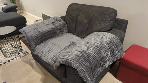 Customer photo review of Cosy Couch - Couch Cover