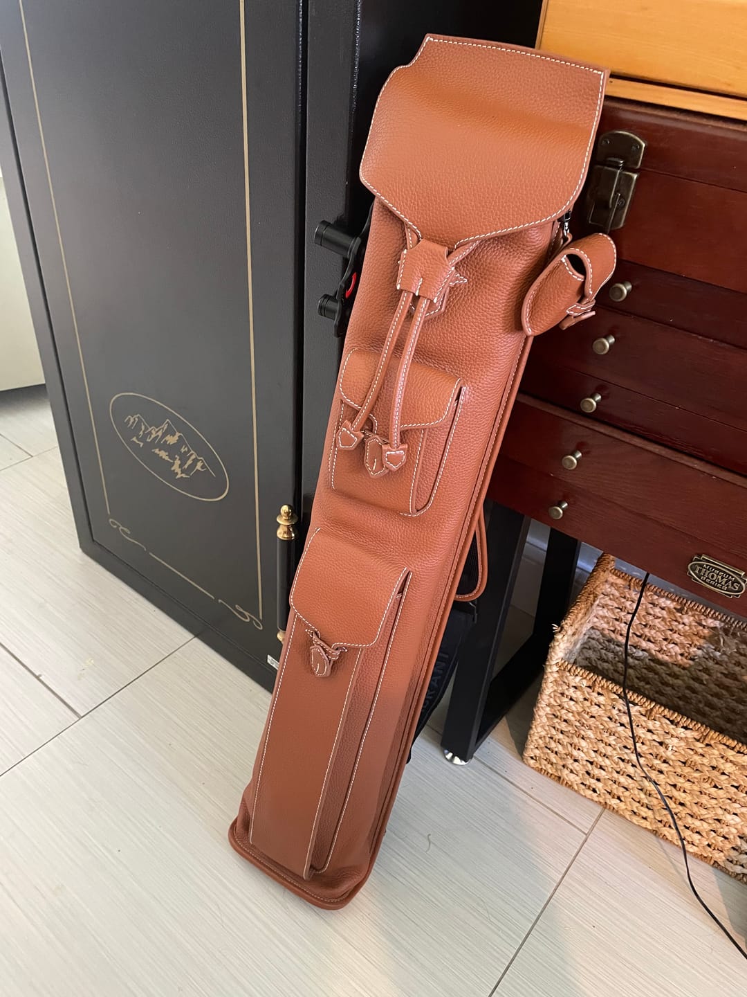 Customer photo review of Lizard Earl Series Cue Case 3B4S