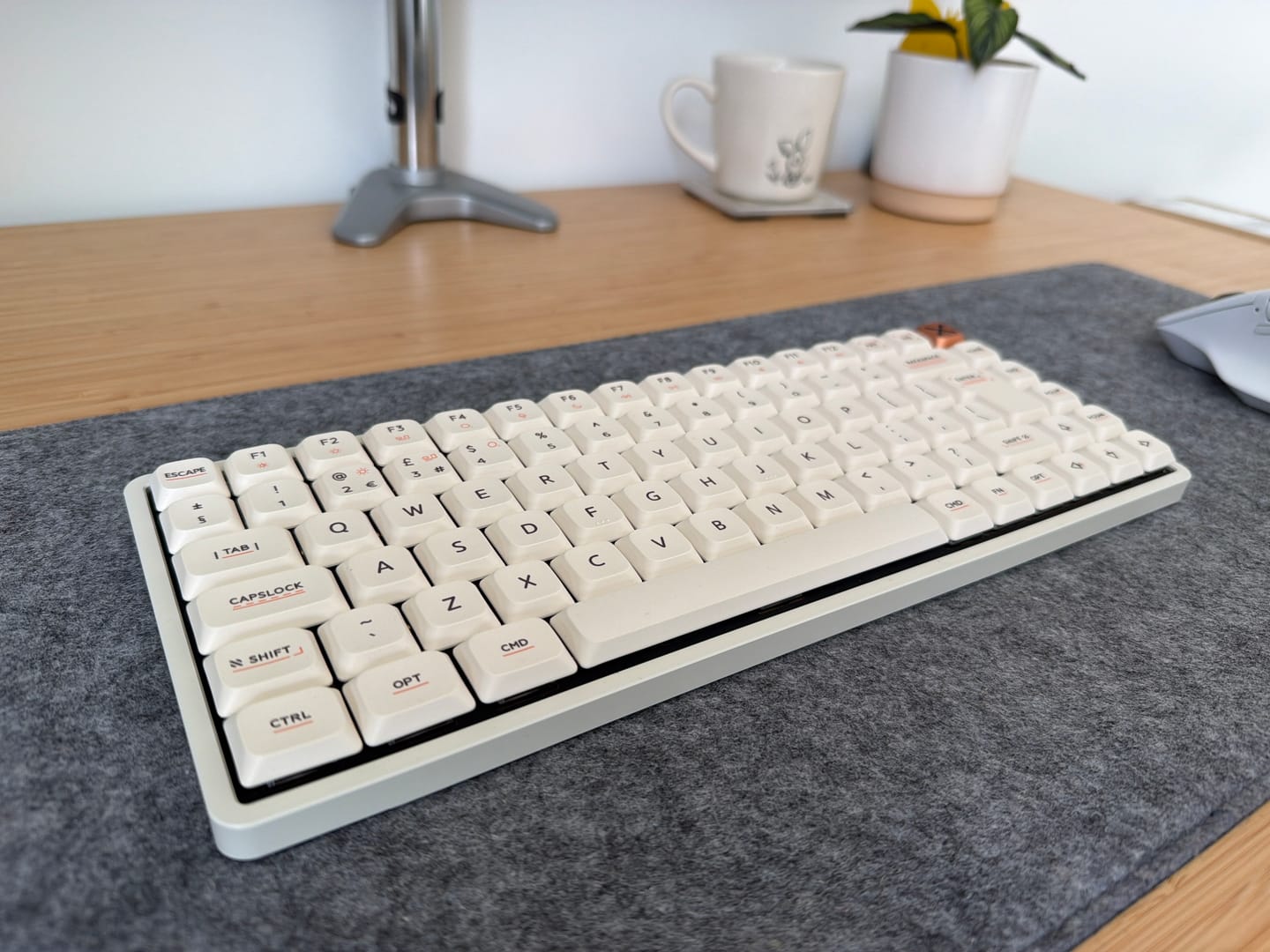 Customer photo review of IQUNIX Magi75/96 Aluminum Low Profile Mechanical Keyboard