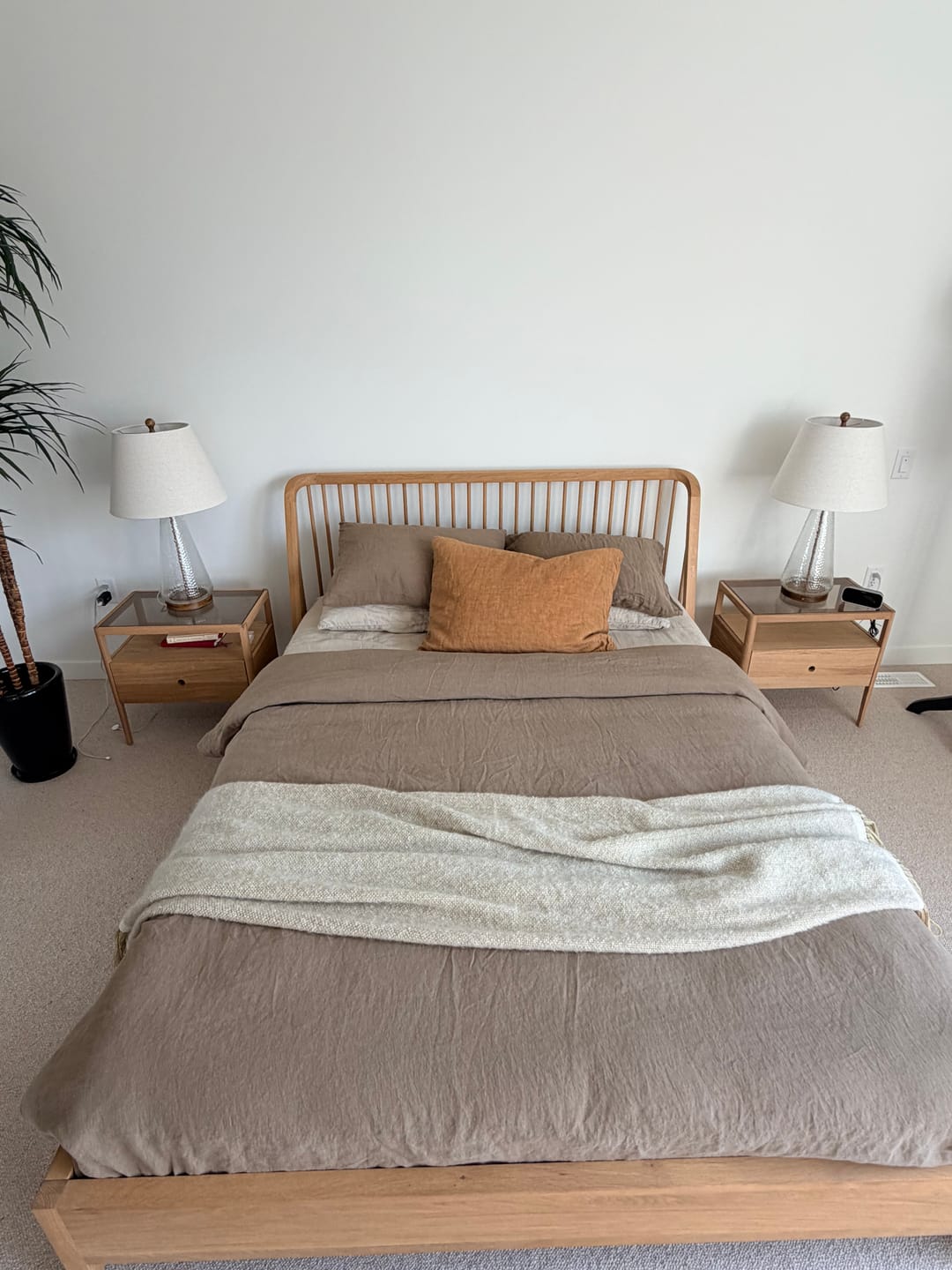 Customer photo review of Sömn Linen Fitted Sheet