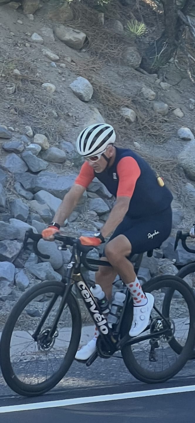 Customer photo review of Men's ROAD TO SKY Short-Sleeve Cycling Jersey
