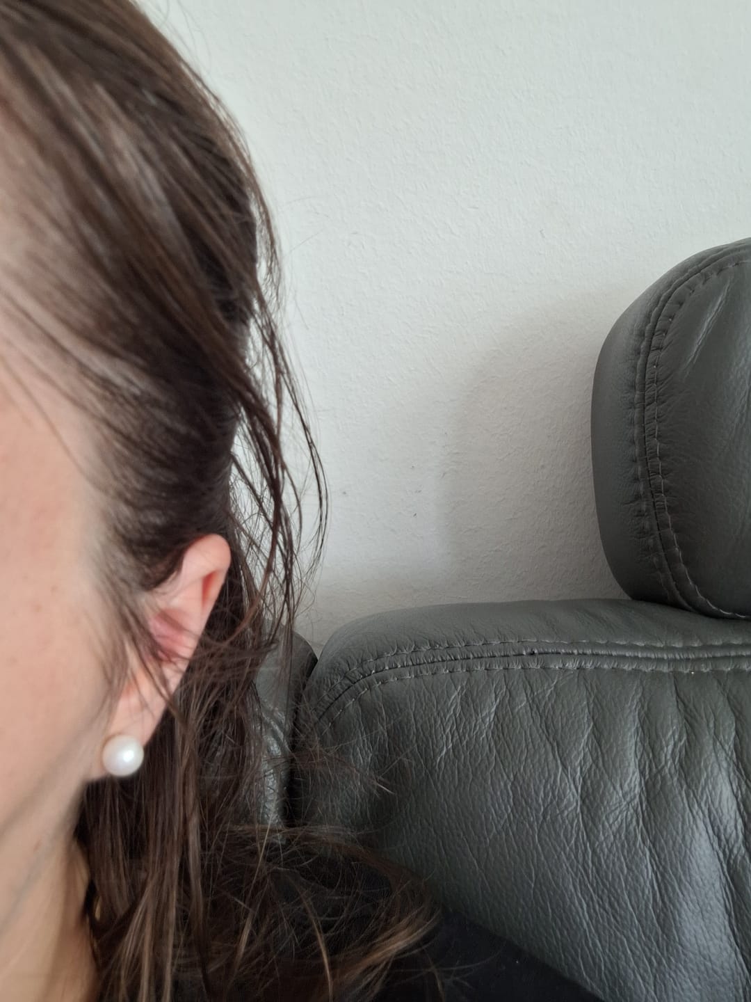 Customer photo review of Simple Pearl Ohrstecker Set 18K Vergoldet