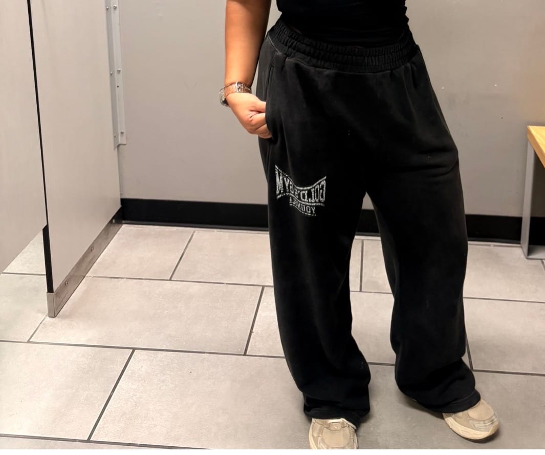 Customer photo review of 2052 - Gold's Iron Legacy Heritage Sweats