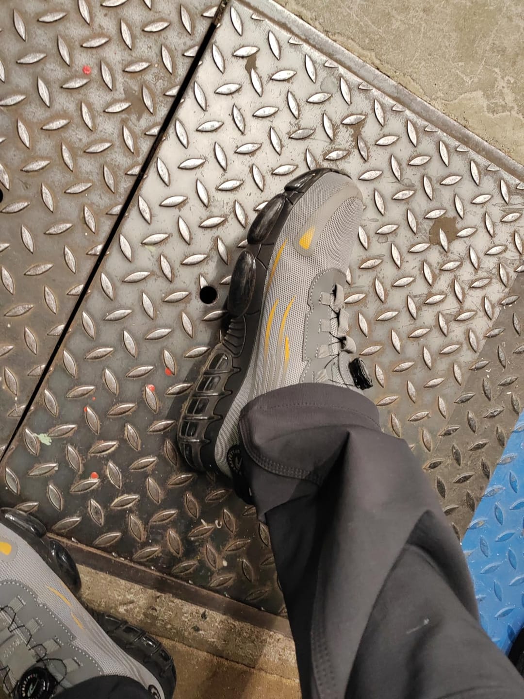 Customer photo review of SALVOX S3 Sicherheitshalbschuh NEXUS™