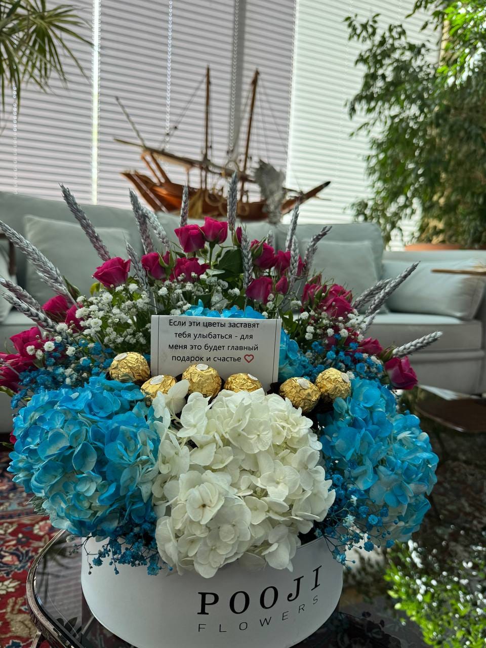 Customer photo review of Blue White Hydrangea Flower Box