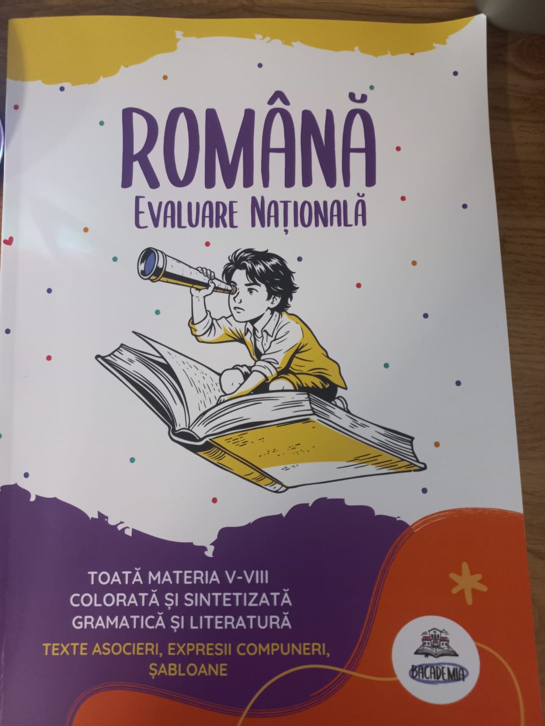 Customer photo review of Carte Română Evaluare Națională - Bacademia (Toată Materia V-VIII: Gramatică și Literatură)