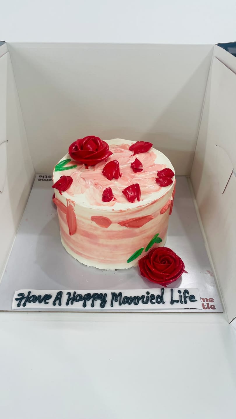 Customer photo review of Pink Rose Ombre Cake