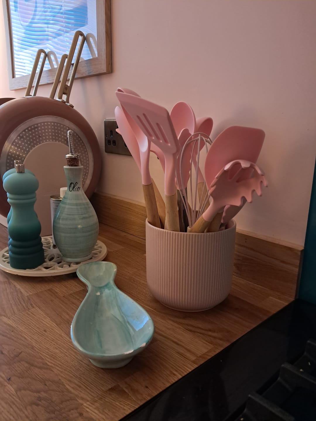 Customer photo review of Silicone Utensils Set