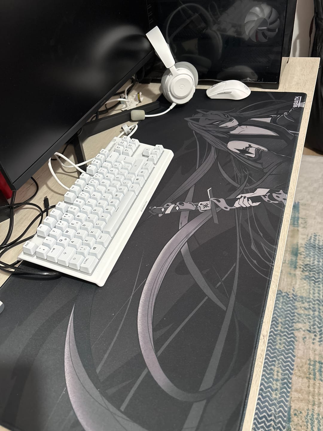 Customer photo review of Wraith Kitsune Edition Deskmat