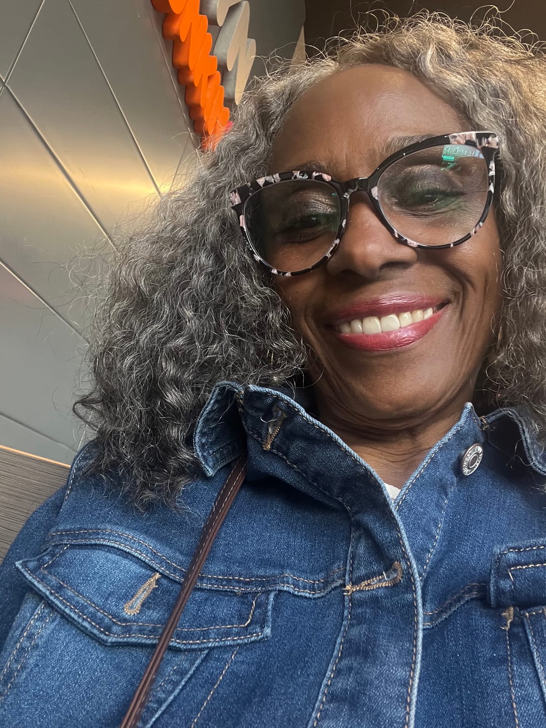 Customer photo review of Luvwin Salt and Pepper Water Wave Hair  Weft Curly Gray Hair Bundles 100%  Human Hair