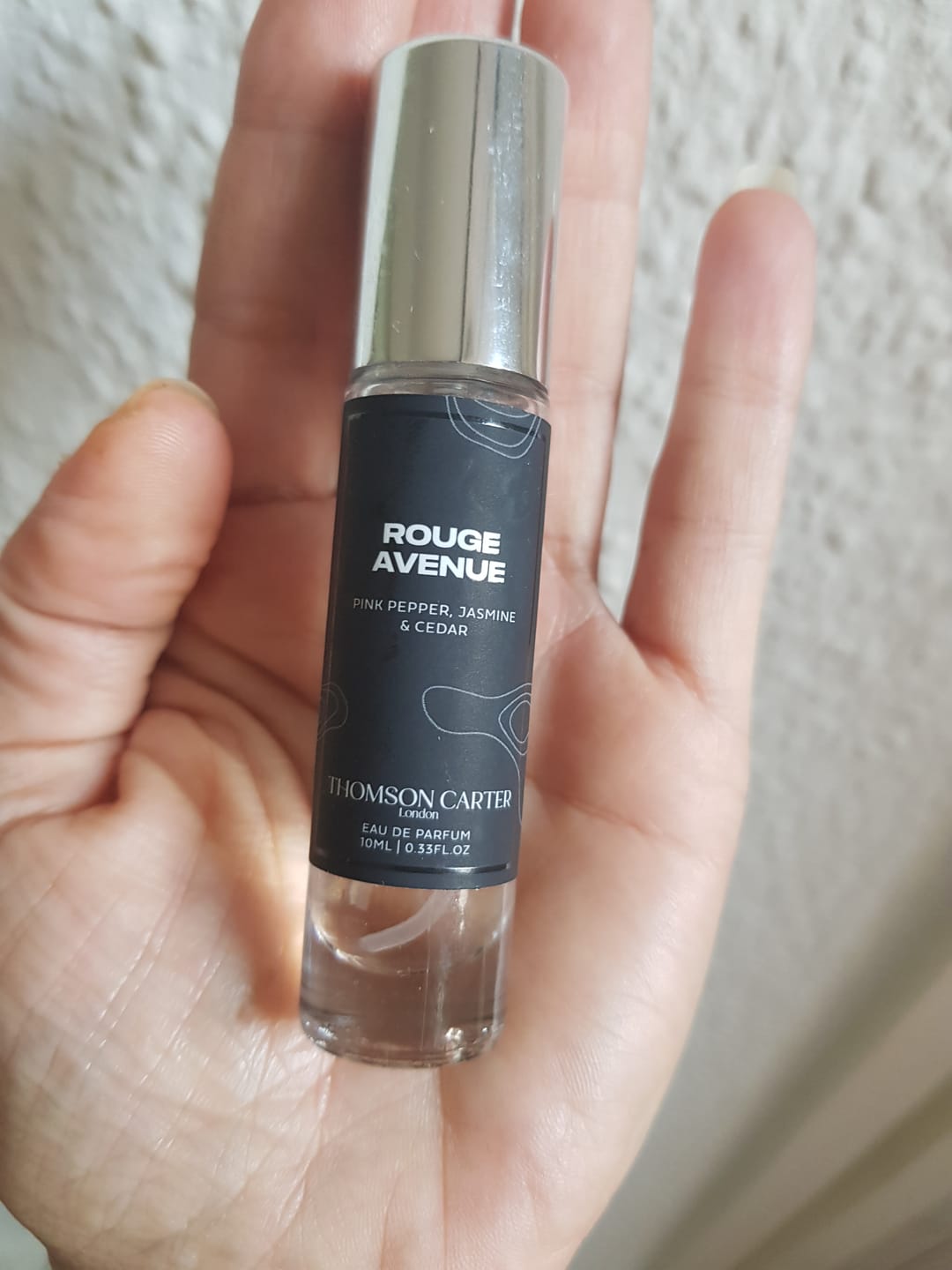 Customer photo review of Rouge Avenue | Eau de Parfum