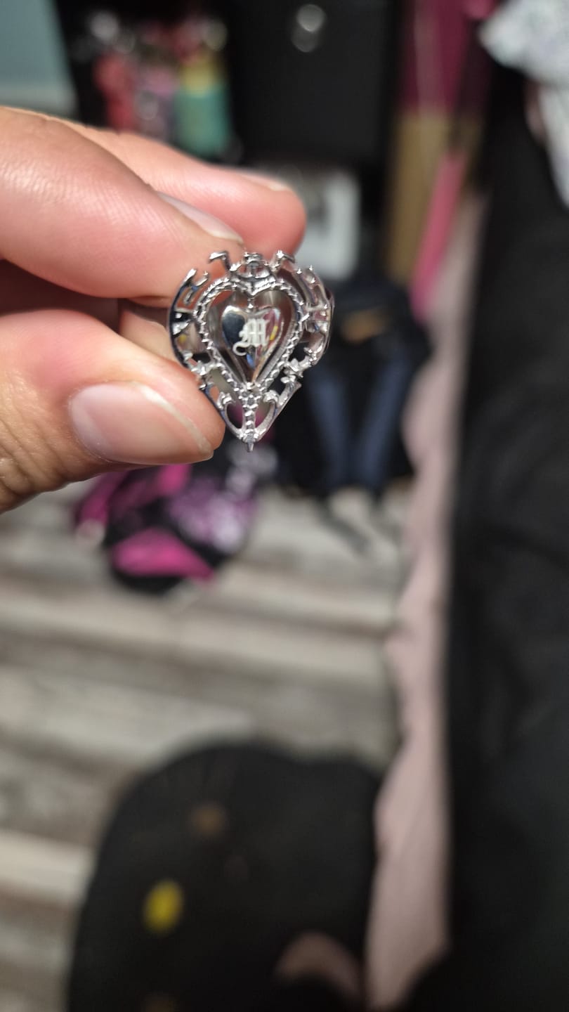 Customer photo review of ANTIQUE HEART RING