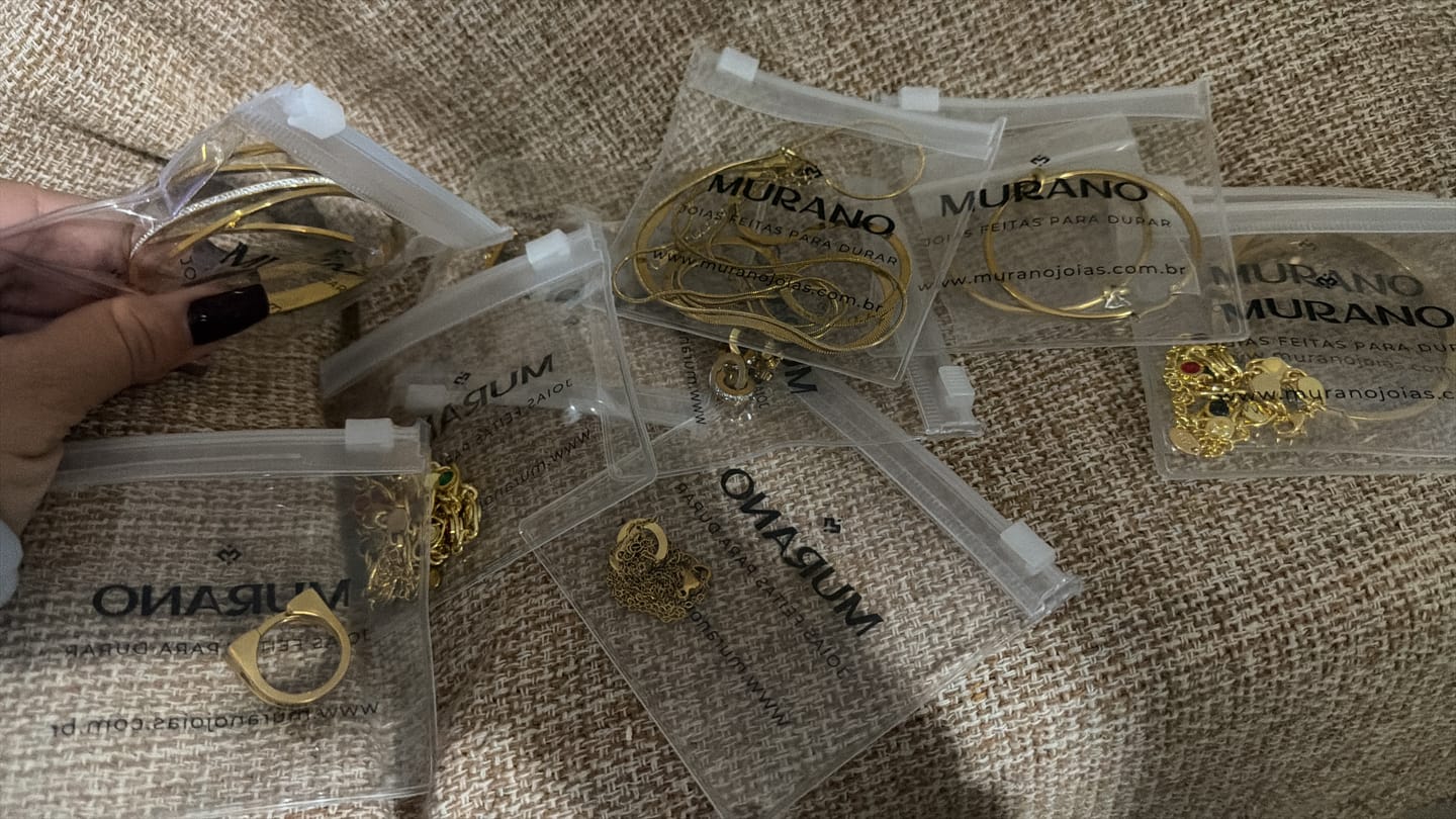 Customer photo review of Colar Imperial Pedra Zircônia Banhado em Ouro 18K