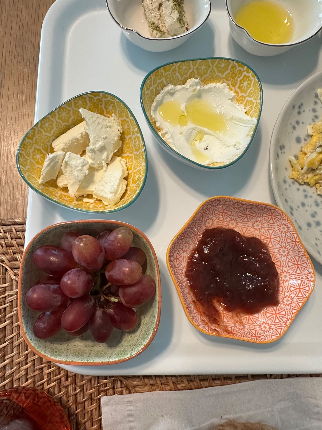 Customer photo review of Karaca Floral Yellow Triangle Snack Bowl 10 cm 153.03.08.2990