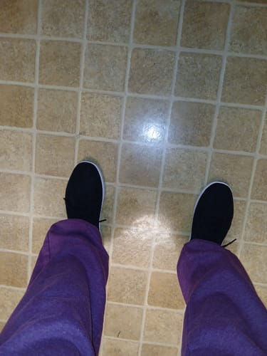 Customer photo review of Norvan 12-Hour Shift Shoes for All-Day Foot, Knee & Back Pain Relief