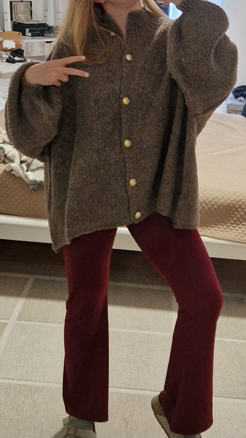 Customer photo review of Oversized Cardigan "CozyGlam"