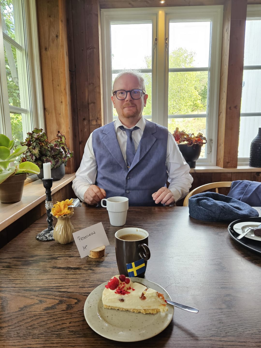 Customer photo review of Pale Indigo Linen 3 Piece Suit - Limited